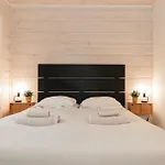 וילה Modern 3br In - Private Sauna & Free Parking *