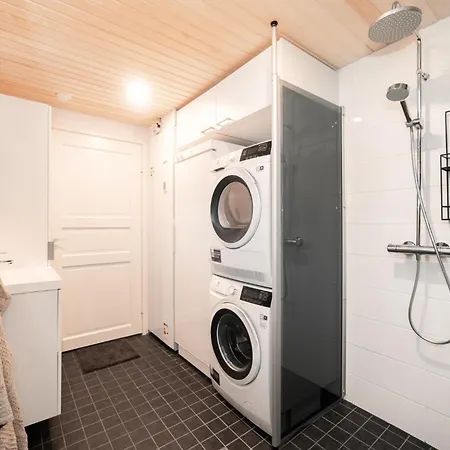 Modern 3br In - Private Sauna & Free Parking *